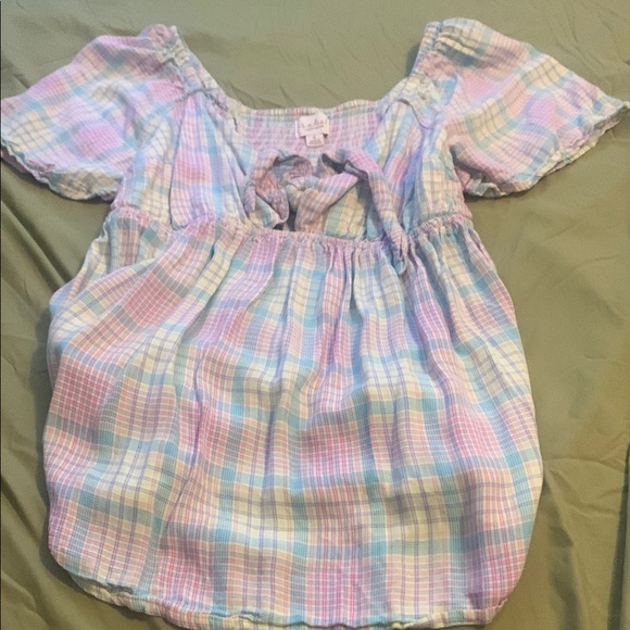 Isabel - Picture 1 of 1